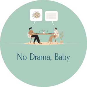 Illustration von zwei Frauen im Gespräch – eine Gedankenblase zeigt Chaos, die andere klare Linien als Symbol für klare Kommunikation im Business.