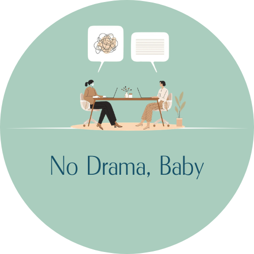 Illustration von zwei Frauen im Gespräch – eine Gedankenblase zeigt Chaos, die andere klare Linien als Symbol für klare Kommunikation im Business.